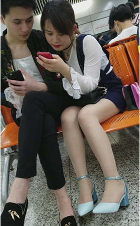 漂亮的肉丝小妹