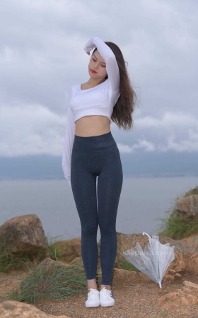 【红石大理旅拍】第八篇：蓝色瑜伽裤小妹<font color=red> [10P]</font>