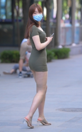 包臀丝袜美女