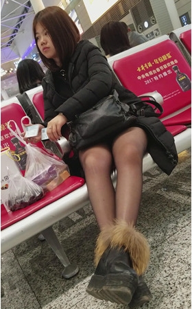 黑丝短发妹纸