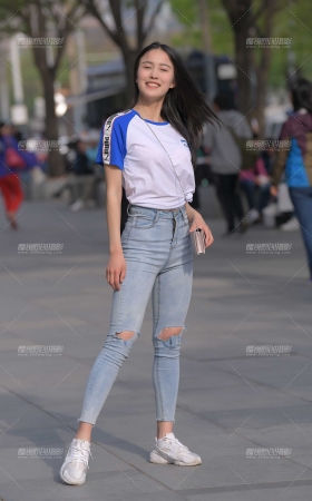 甜美翘臀MM [25P]