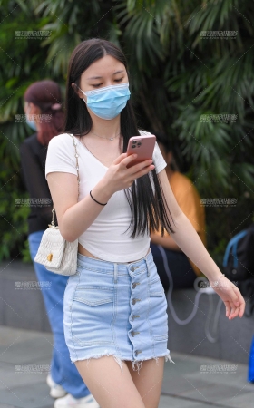 牛仔超短裙 [17P]