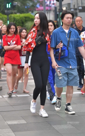 塑身连体服的小姐姐~比较罕见吧 [23P]