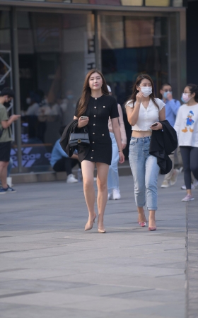 长腿美女
