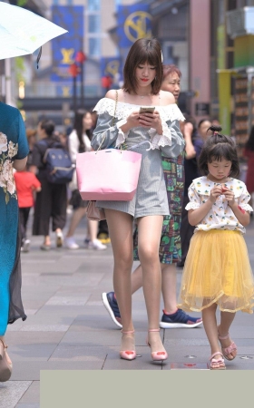 肉丝高跟美腿辣妈3A3932[440M]