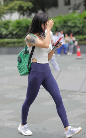 运动装美眉 [25P]