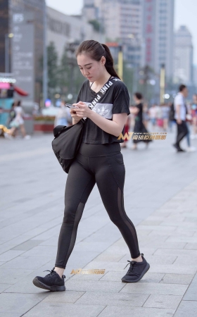 爱运动的女生最有魅力 [16P]