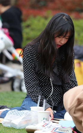 No1682 清纯美少女竟然穿着江湖失传已久的冰丝，更有口味略重的反差 第1套