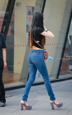 长腿牛仔 [21P]