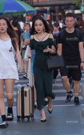 连衣裙美女 [12P]