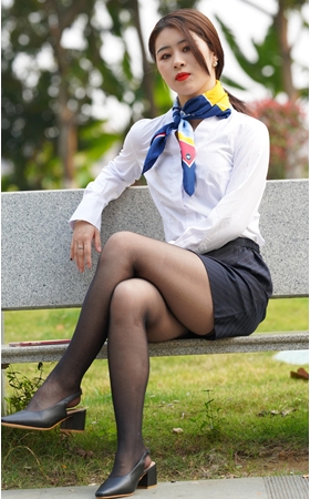 黑丝制服美女(221P)