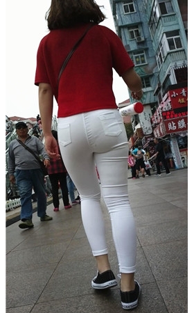 极品红衣超紧白裤美女