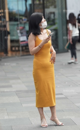 性感黄裙 [22P]