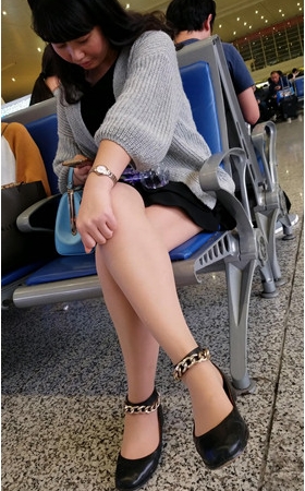 候车室肉丝美妇