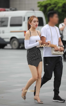 腿长的有点过分了 [18P]