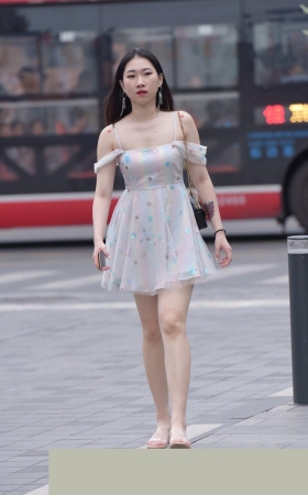 肉嘟嘟的美女3A2744[377M]