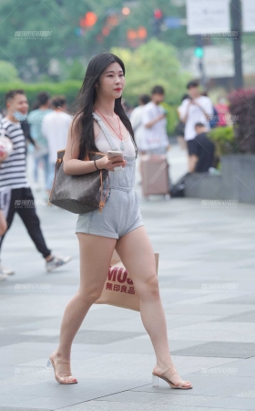 肉肉可爱 [22P]