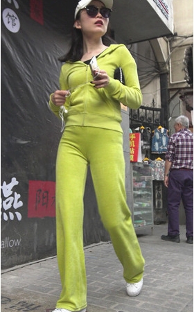 戴着墨镜的气质美女一、