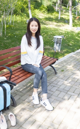 丝足美女