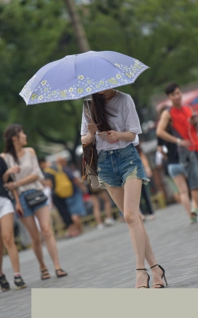 超长美腿 短裤 长发美女3A3962[222M]