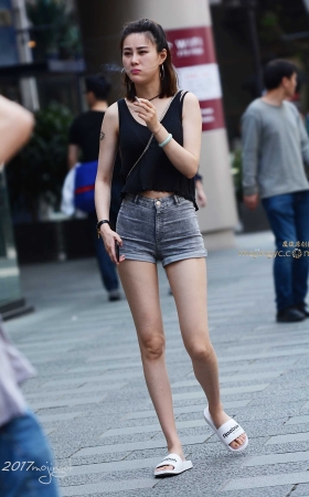 咔喳赛31 一米八的紧牛妹妹 [14P]