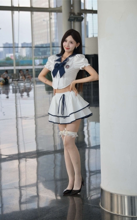 甜美动人白裙