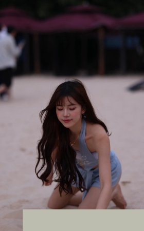 沙滩上的美女3A8182[1.72G]