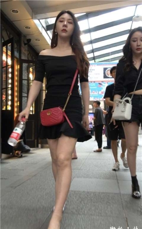 4K 性感身材短裙短裤美女姐妹
