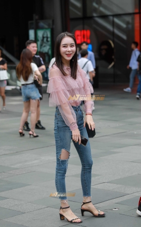 甜美紧牛美女 [17P]