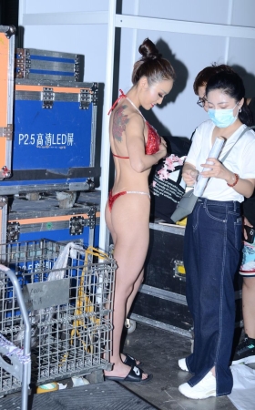 健美小姐姐