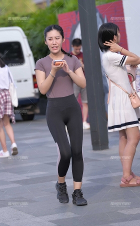 黑色紧身裤翘臀** [18P]