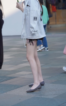 背影真不错