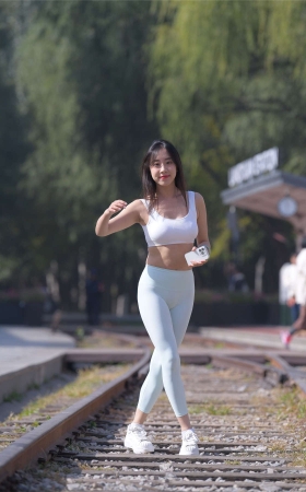 一始街拍作品 绿意