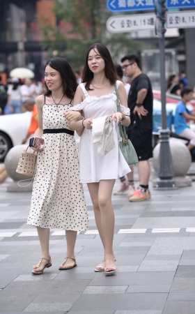 长裙子美女