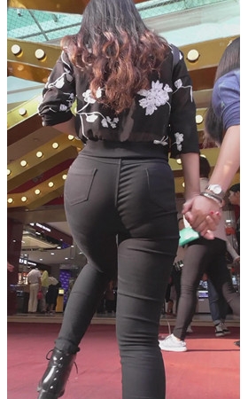 超紧黑裤小姐姐