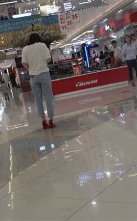 红色高跟美足超级气质美女