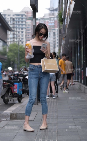 小背心~闺蜜紧牛 [19P]