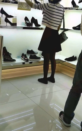 性感的黑丝美女