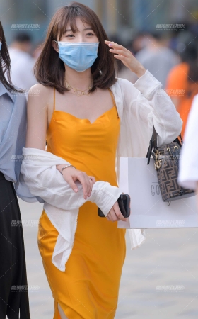 性感丝绸美女 [17P]