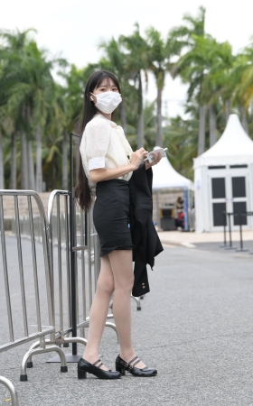 22111-1+100清秀肉丝女孩