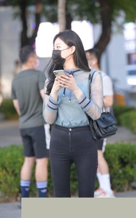 紧身黑牛美女3A8217[2.46G]
