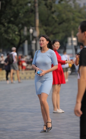 美背小姐姐