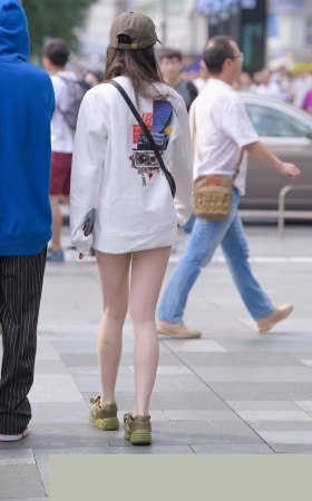 女人真是奇妙，随便穿，都如此迷人3A3747[710M]
