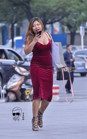 低胸美臀热辣袭人 [20P]
