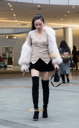 长靴美女 [10P]