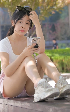 一语呢喃 [31P]