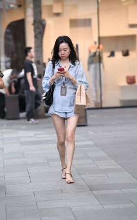 衬衫美女