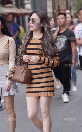 墨镜包臀裙美女 [20P]
