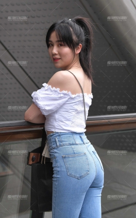 陪妳逛街，我喜欢妳 [25P]
