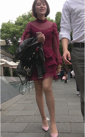漂亮的短发小姐姐
